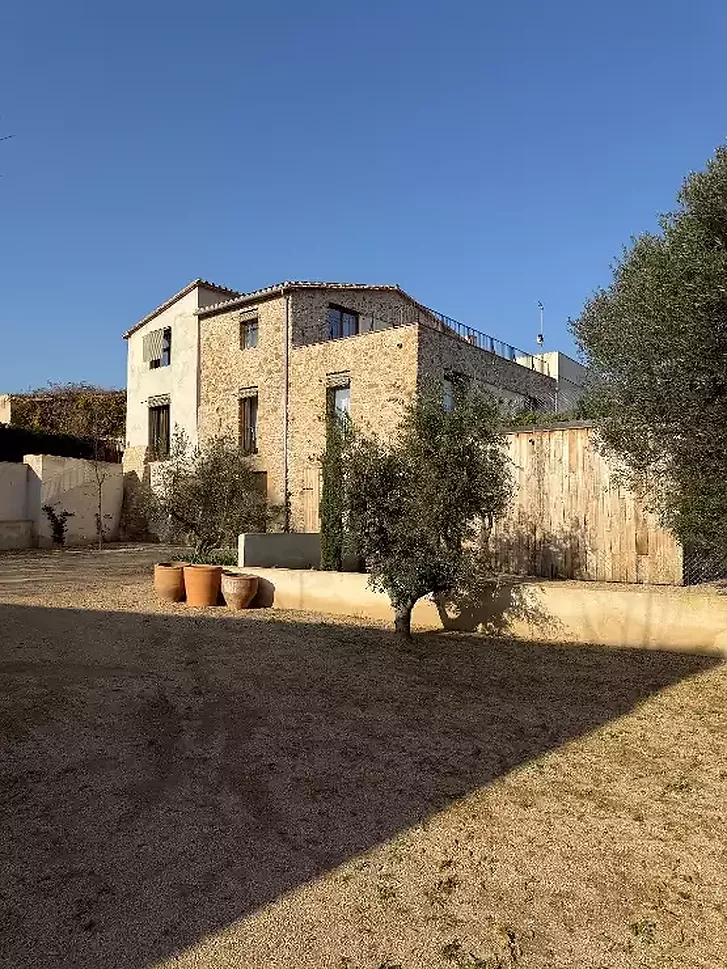 Domòtica en masia rústica unifamiliar i control de totes les instal·lacions